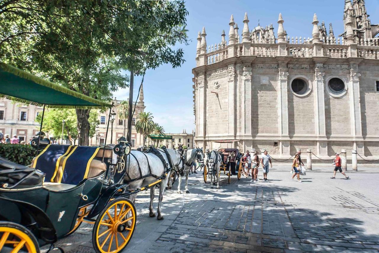 Апартаменты Abades Giralda Deluxe By Valcambre Севилья Экстерьер фото